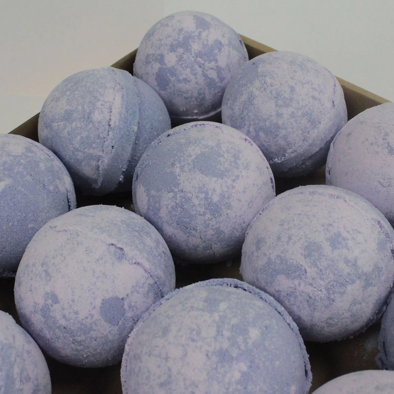 Pamperandpost Yorkshire Violet Bath Bomb