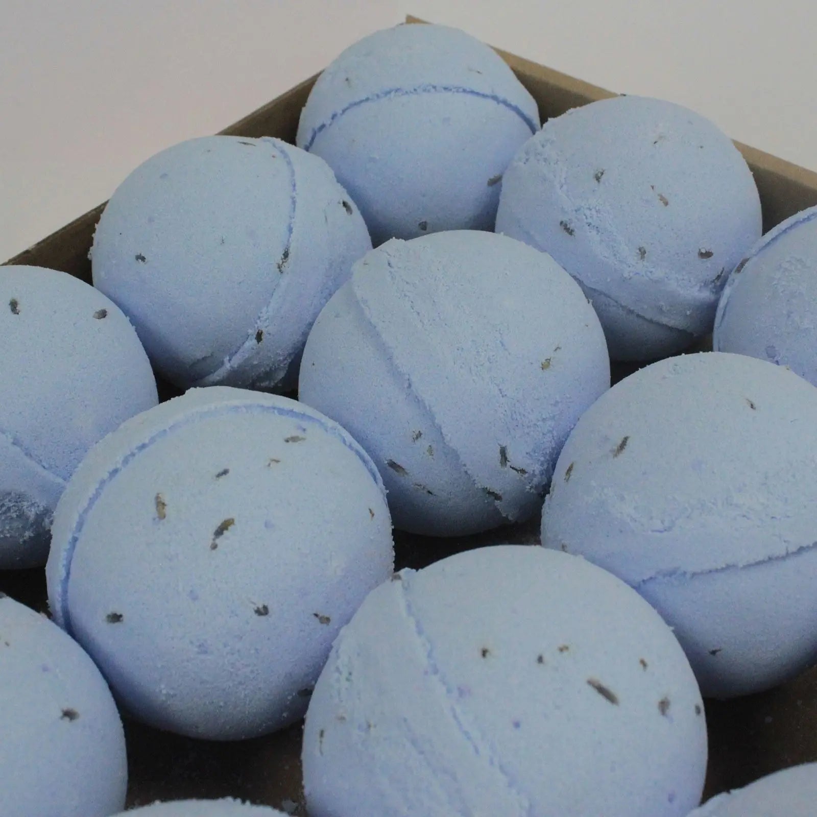 Pamperandpost Lavender & Seeds Bath Bomb
