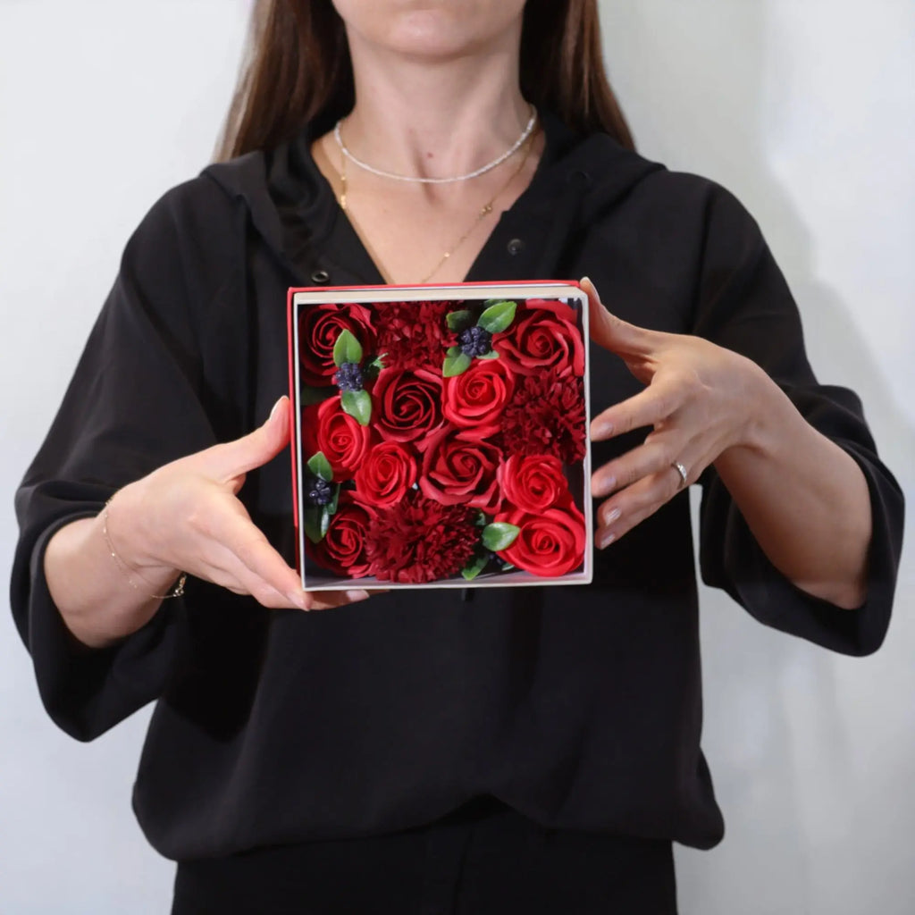 Pamperandpost Square Box - Classic Red Roses