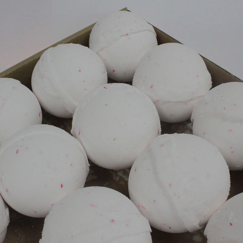 Pamperandpost Coconut Dream Bath Bomb