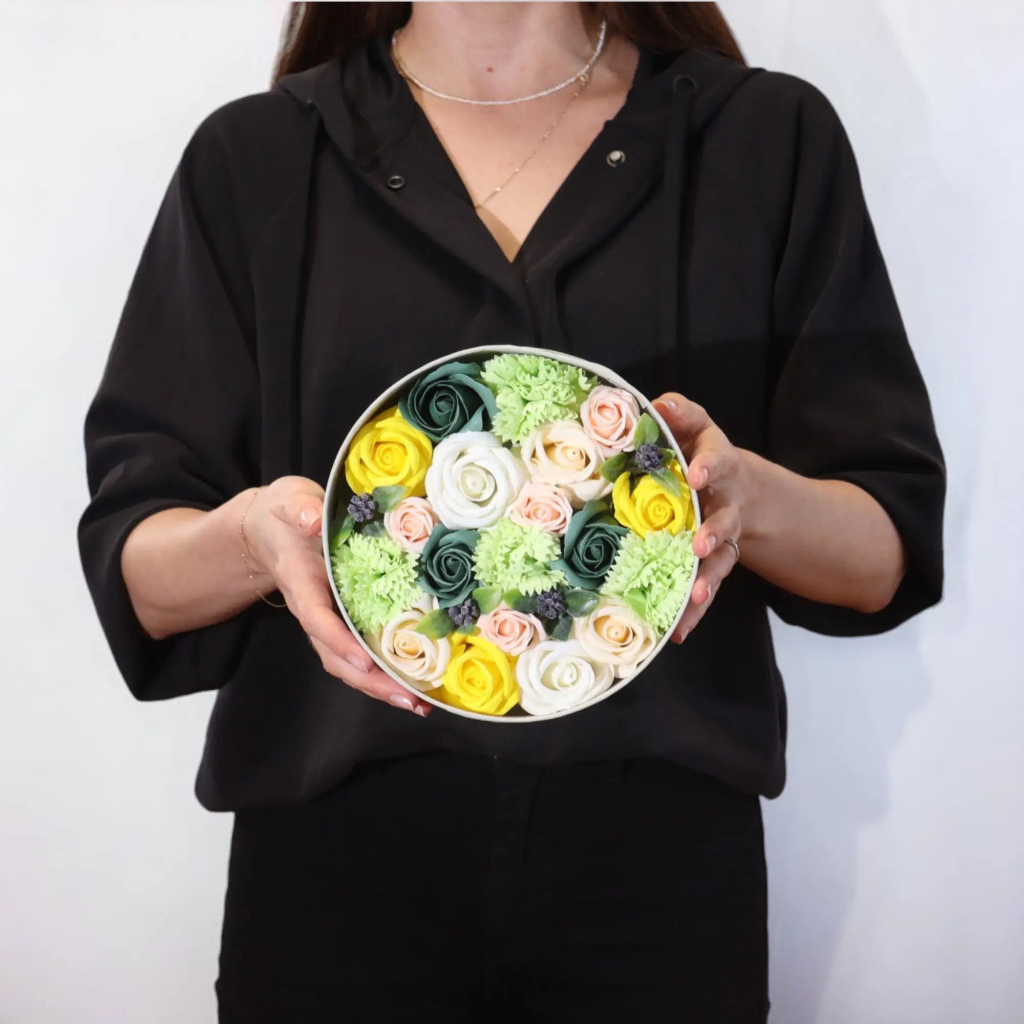Pamperandpost Round Box - Spring Celibrations - Yellow & Greens