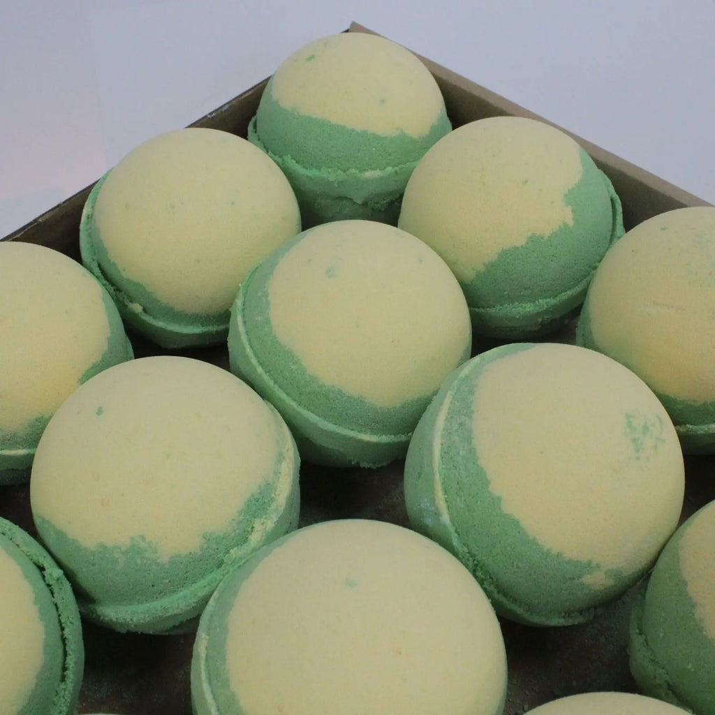 Pamperandpost Apple Pie & Custard Bath Bomb