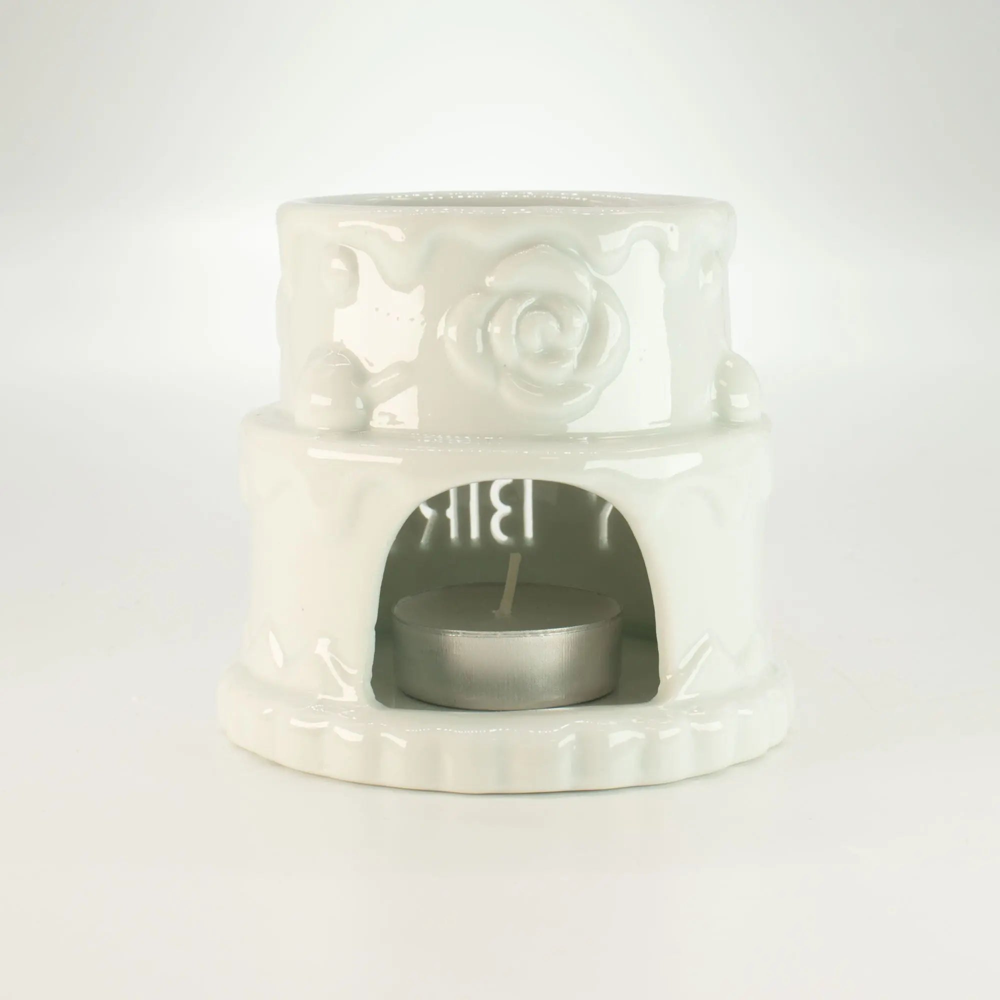  Pamperandpost Ceramic Cake Oil Burner - HAPPY BIRTHDAY - White Ceramic Zen Oil Burners