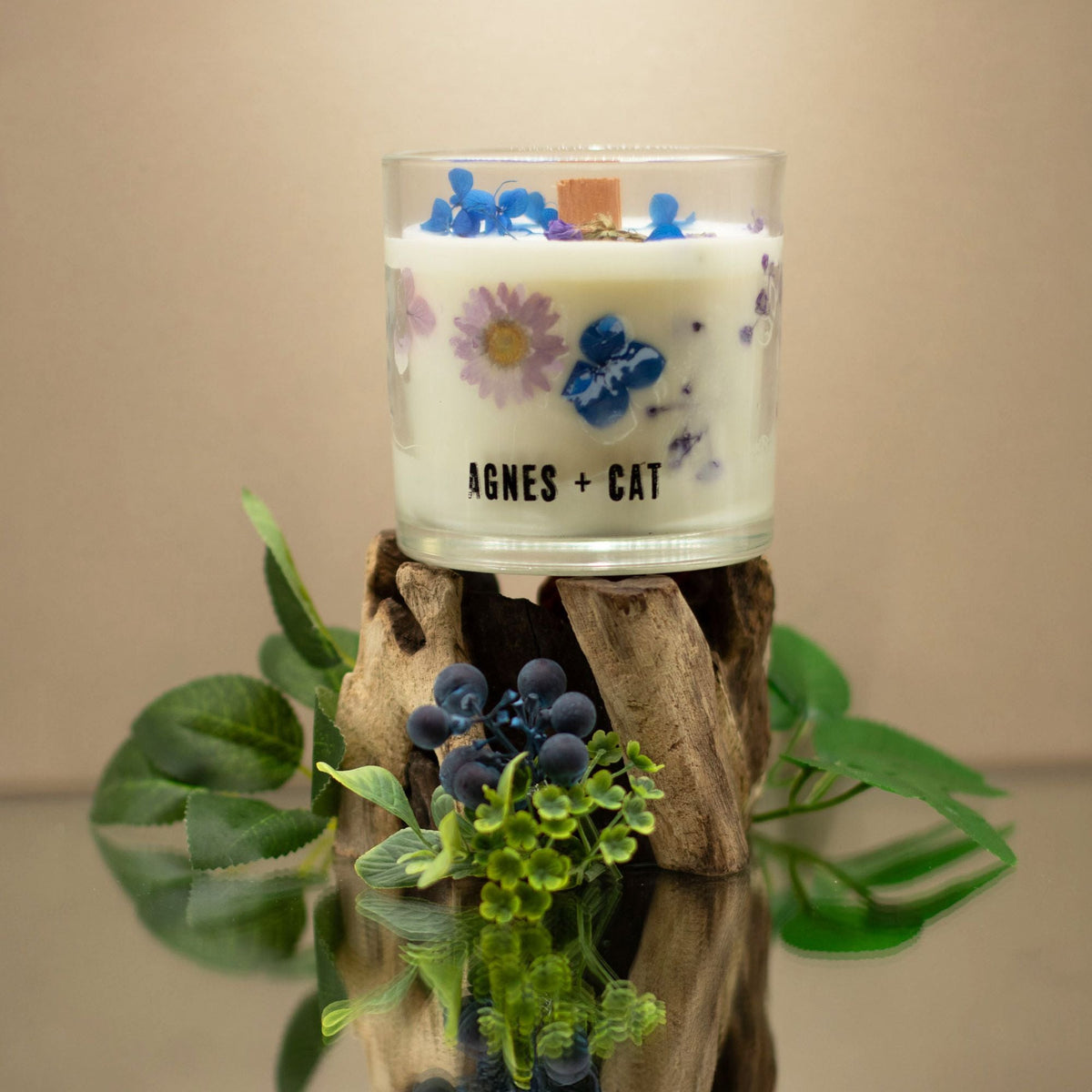  Pamperandpost Agnes + Cat Botanical Soy Wax Candle - Moorland Agnes + Cat Botanical Soy Wax Candles