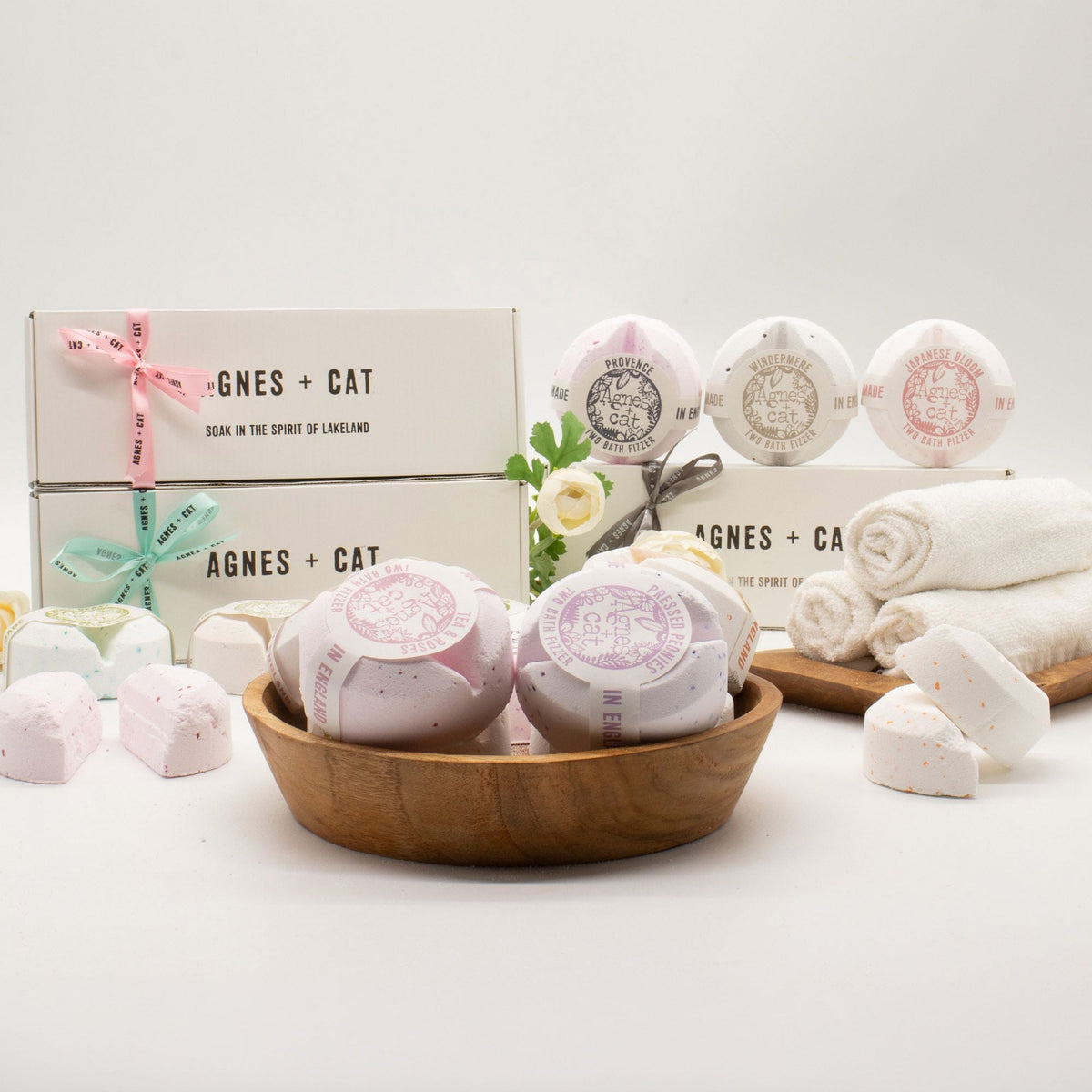  Pamperandpost Agnes + Cat Floral & Citrus Bath Fizzer Gift Set Agnes + Cat Bath Fizzer Gift Sets