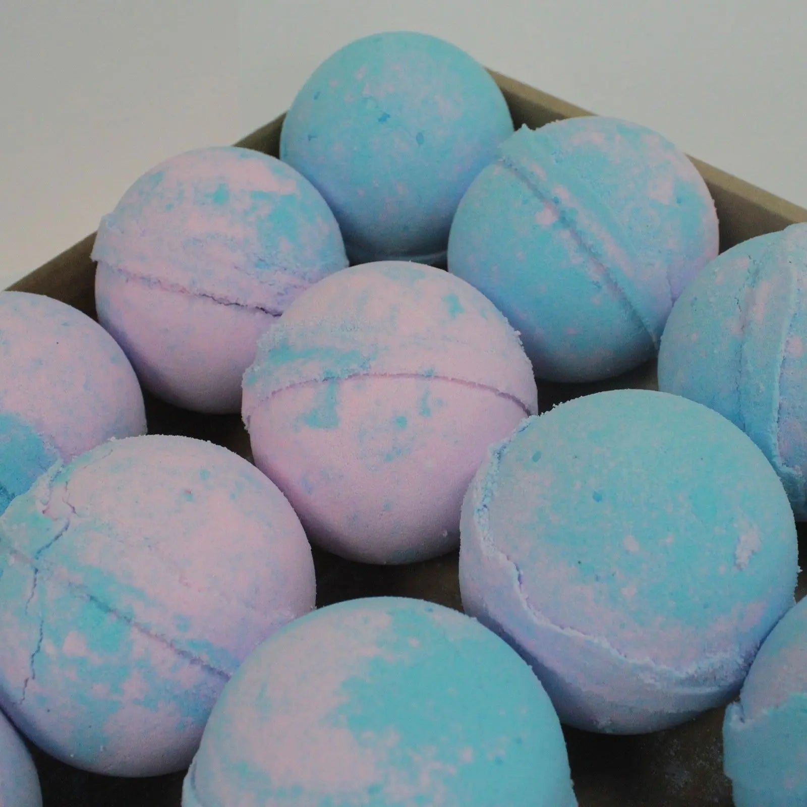 Pamperandpost Baby Powder Bath Bomb