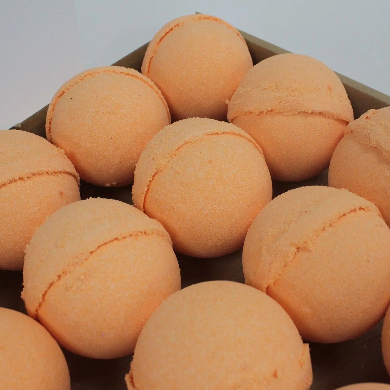 Pamperandpost Tangerine & Grapefruit Bath Bomb